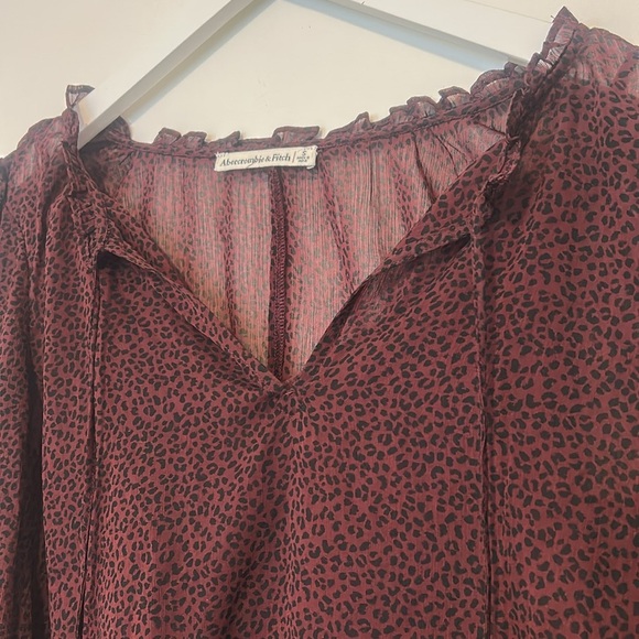 Abercrombie & Fitch Sheer Maroon Leopard Print Top, Small - Picture 2 of 11